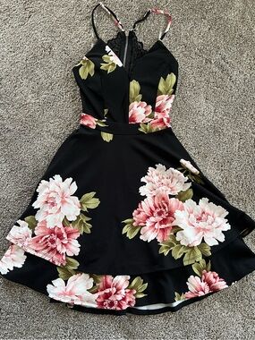 Emerald Sundae black floral dress